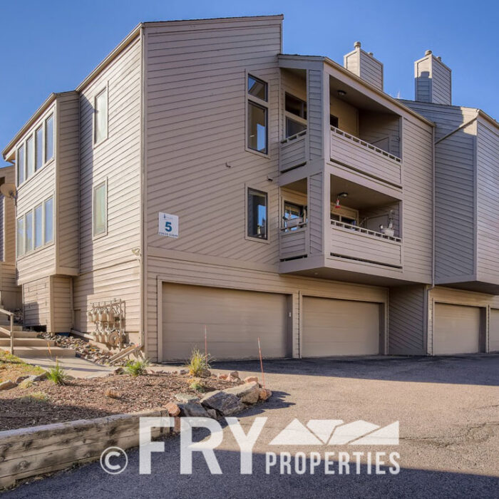 RENTAL: 23644 Pondview Place Golden